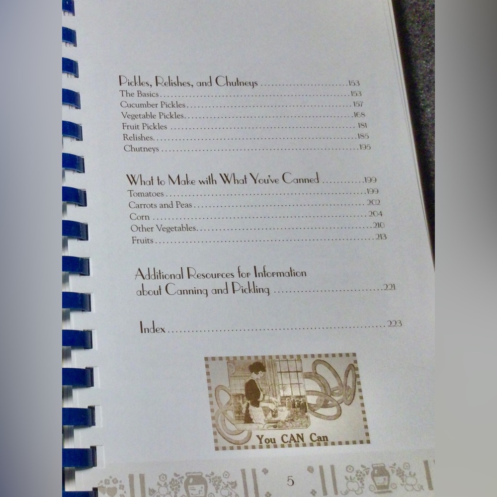 The Farmer's Wife Canning and Preserving Cookbook : Over 250 Blue-Ribbon Recipes - Picture 7 of 9